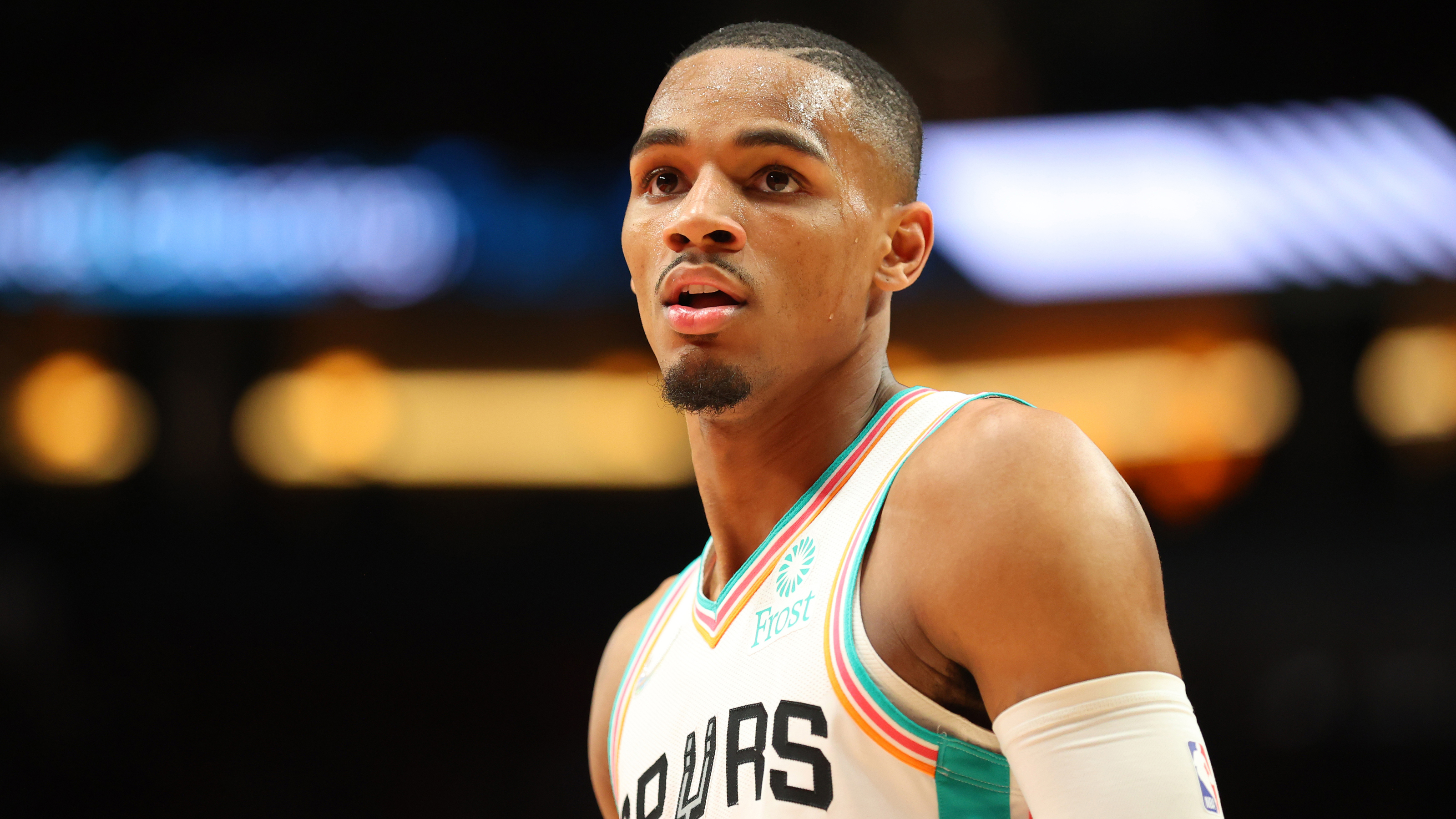 AYX-穆雷新星突破纪录表现惊艳，TES未来可期！的简单介绍