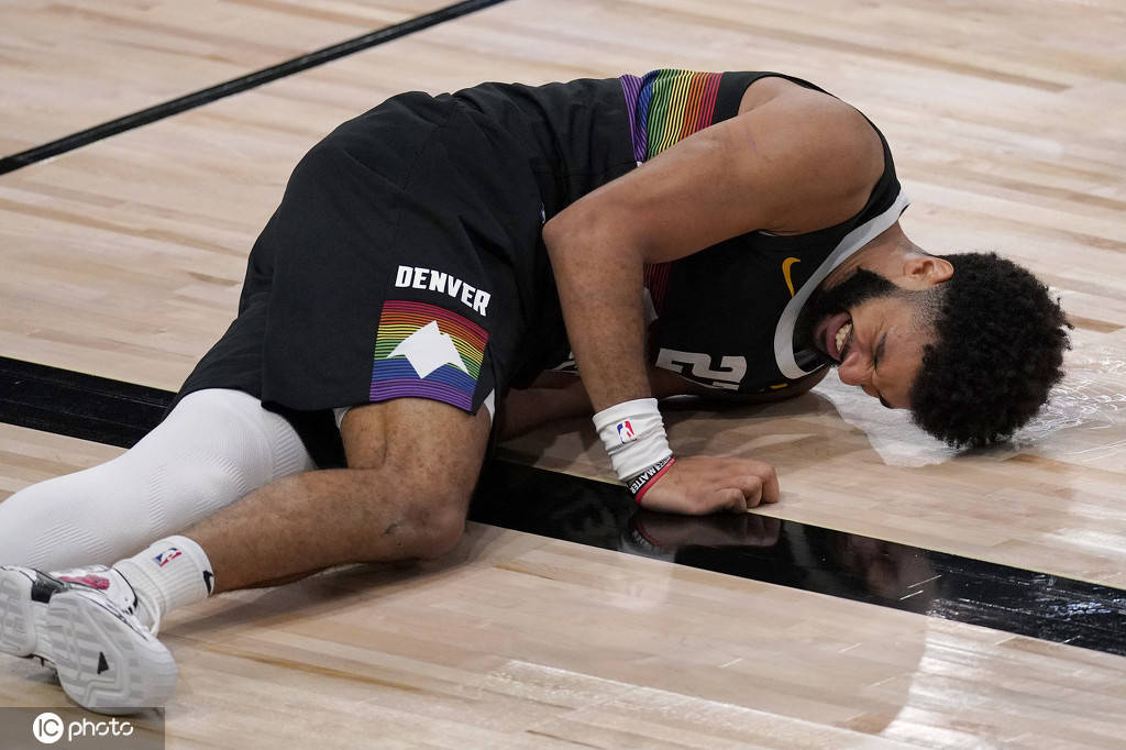 AYX-包含Scout连续十二场比赛得分超过绝杀，掘金挑战极限！的词条